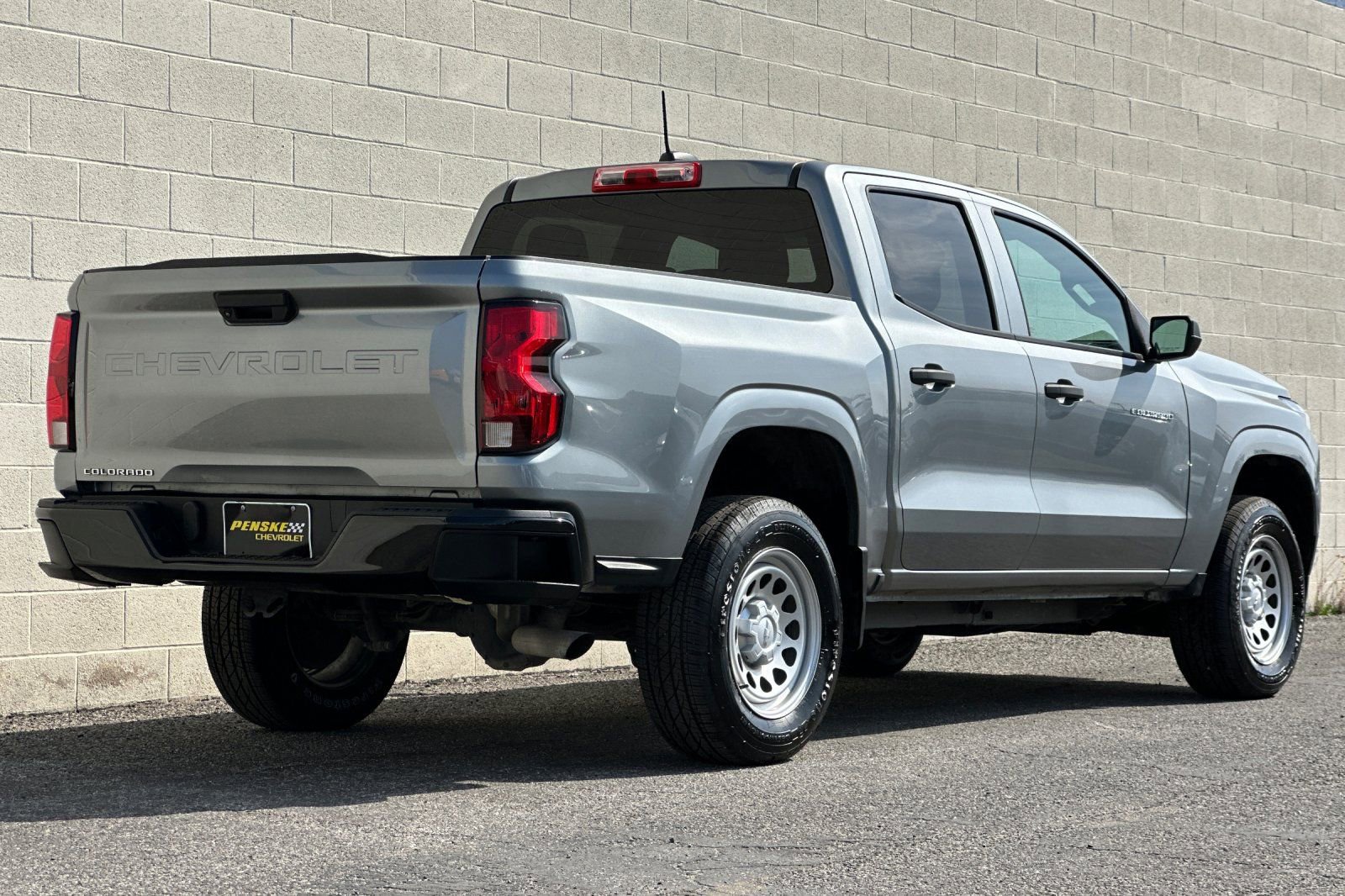 Certified 2023 Chevrolet Colorado W/T image 4
