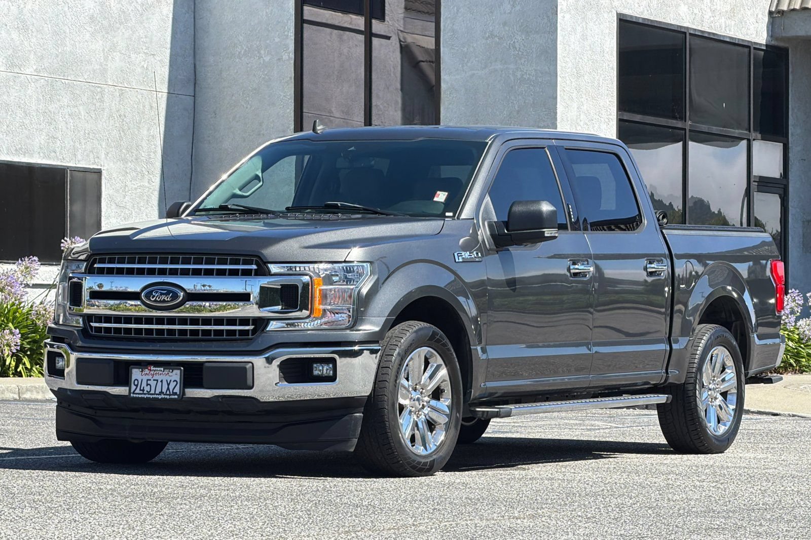 Used 2019 Ford F150 XLT w/ Equipment Group 302A Luxury RWD image 9