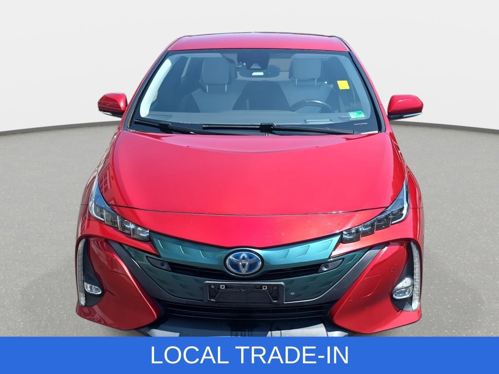 Used 2018 Toyota Prius Prime Advanced FWD image 2