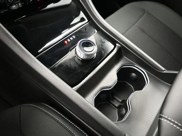 Used 2024 Jeep Grand Cherokee Laredo X image 24