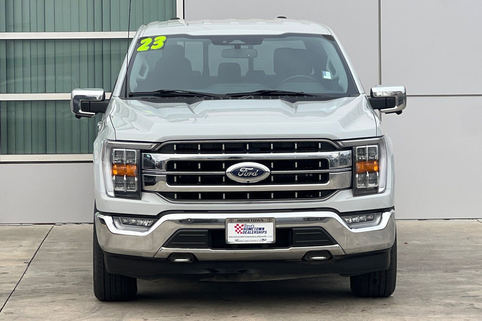 Used 2023 Ford F150 Lariat w/ Trailer Tow Package image 6