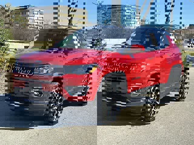 Used 2018 Jeep Compass Limited w/ Navigation Group image 1