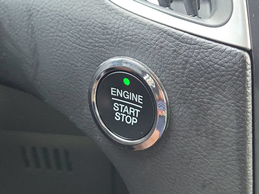 Used 2024 Ford Edge SEL AWD/4WD image 18
