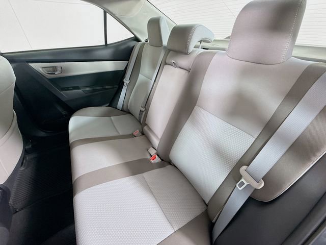 Used 2018 Toyota Corolla LE image 23