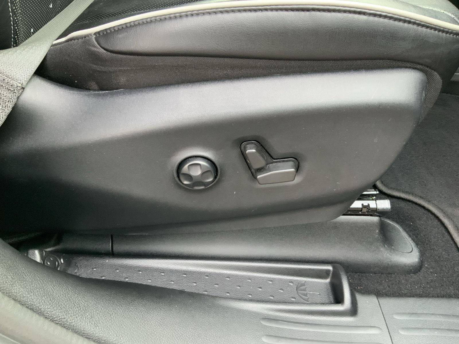 Used 2021 Chrysler Pacifica Limited w/ S Appearance Package image 65