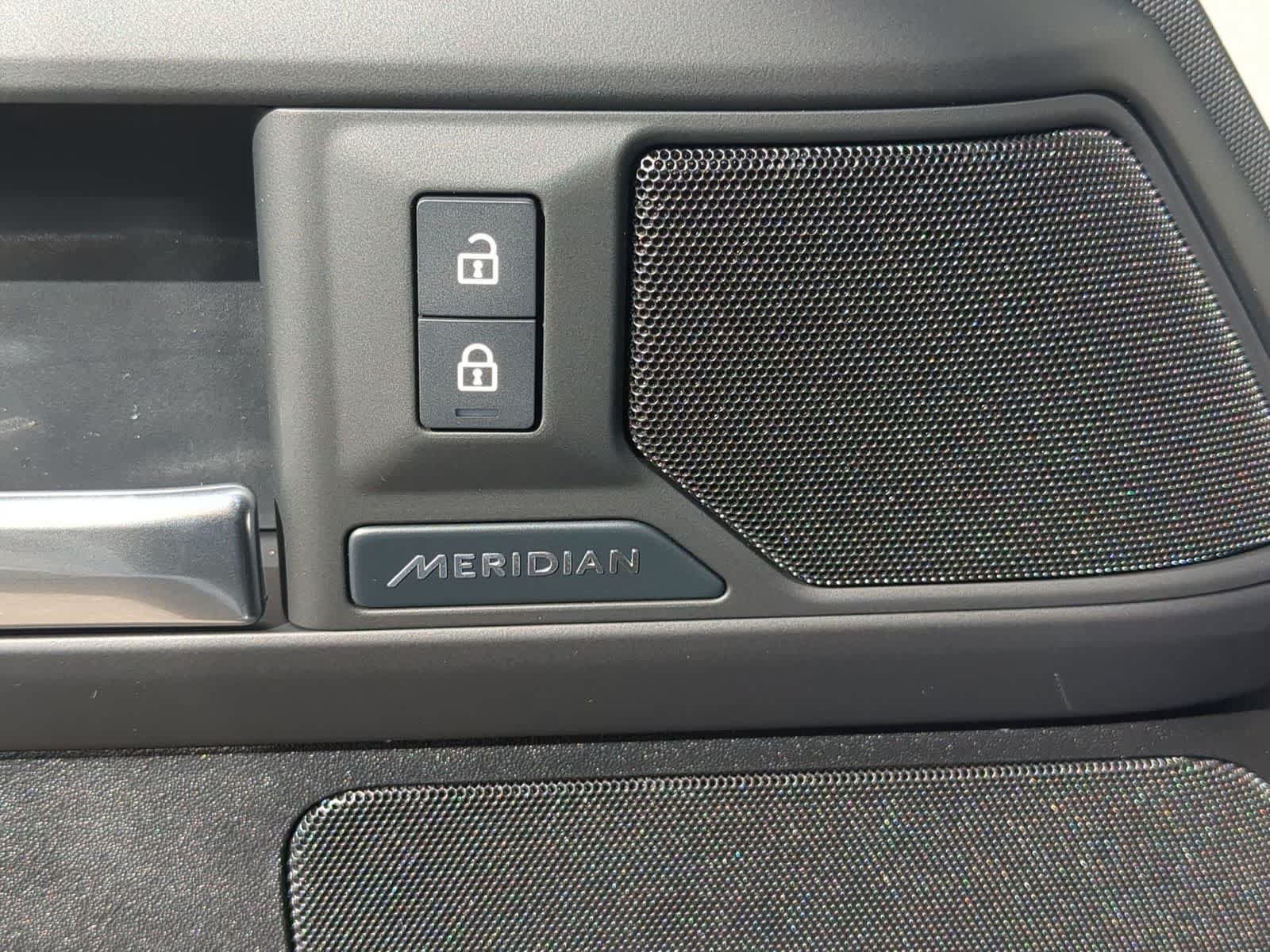 New 2026 Land Rover Defender 110 S AWD/4WD image 29