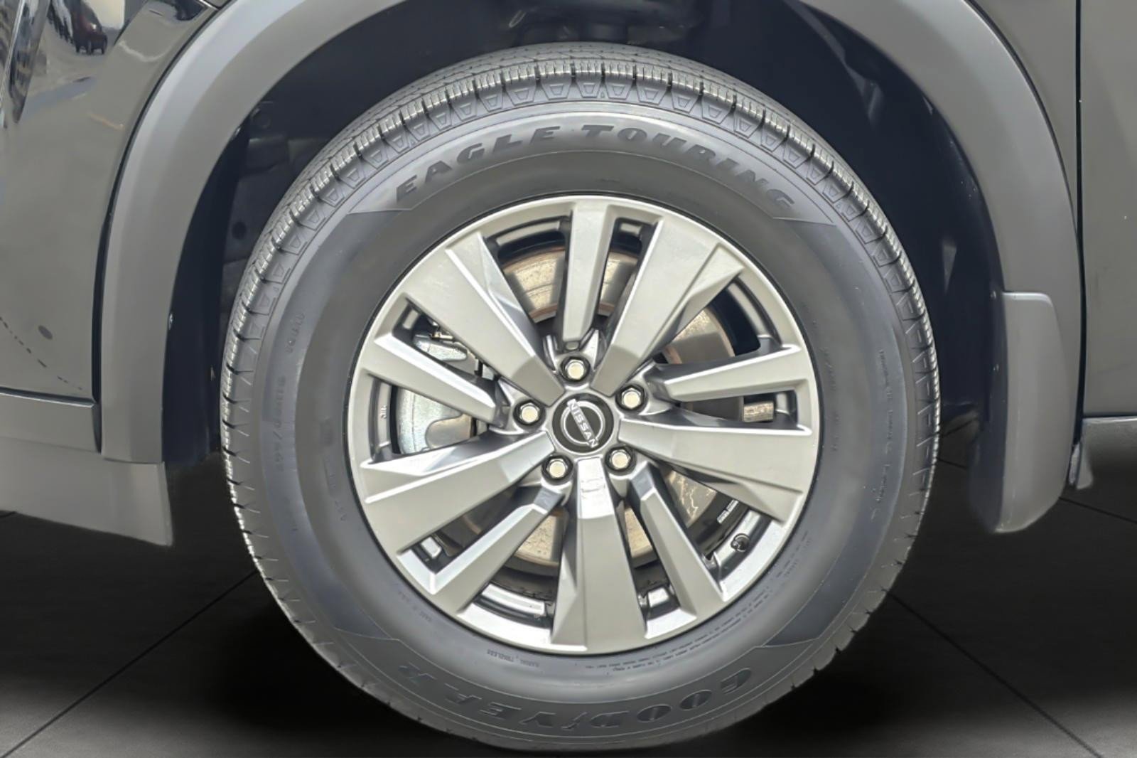 Used 2025 Nissan Pathfinder S image 26