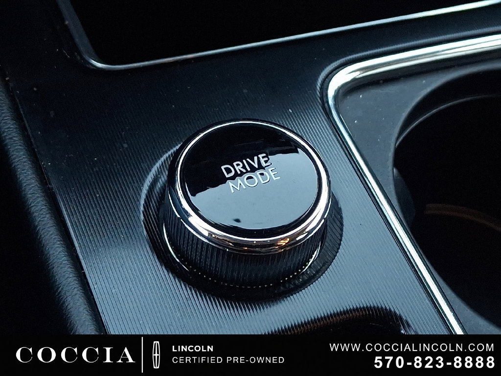 Used 2022 Lincoln Corsair AWD w/ Equipment Group 101A image 25