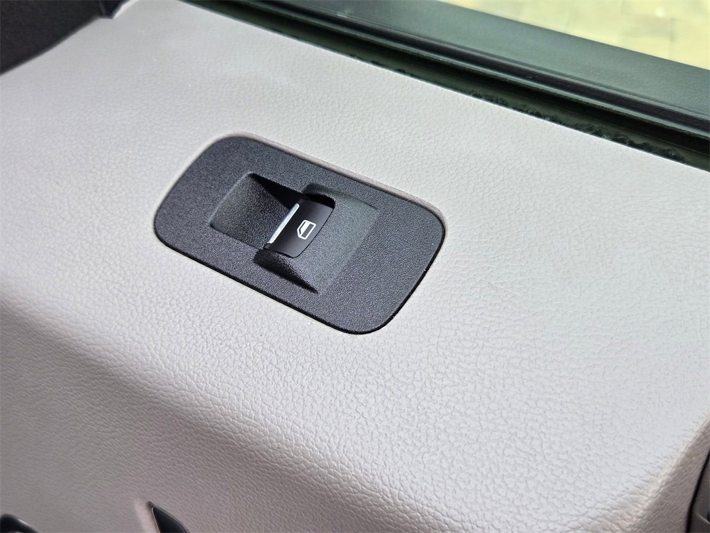 Used 2018 Ford F150 Lariat image 27