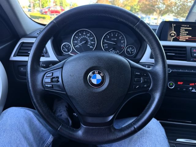 Used 2014 BMW 320i Sedan RWD image 25