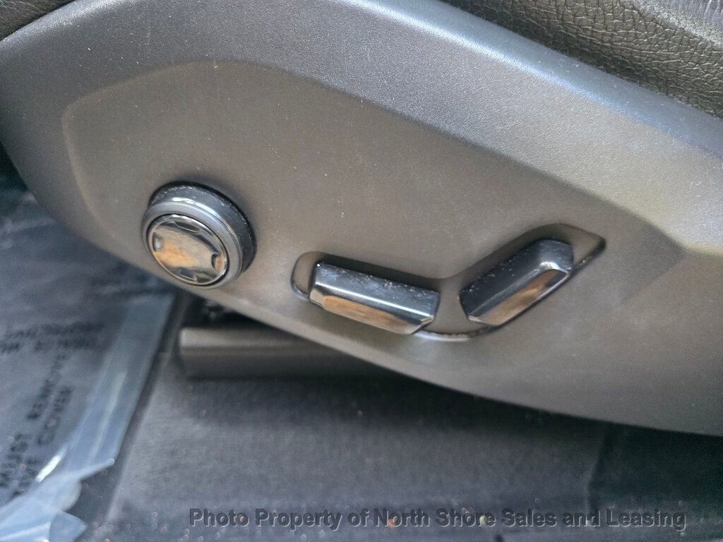 Used 2016 Volvo XC90 T6 Momentum w/ Momentum Plus Package AWD/4WD image 29