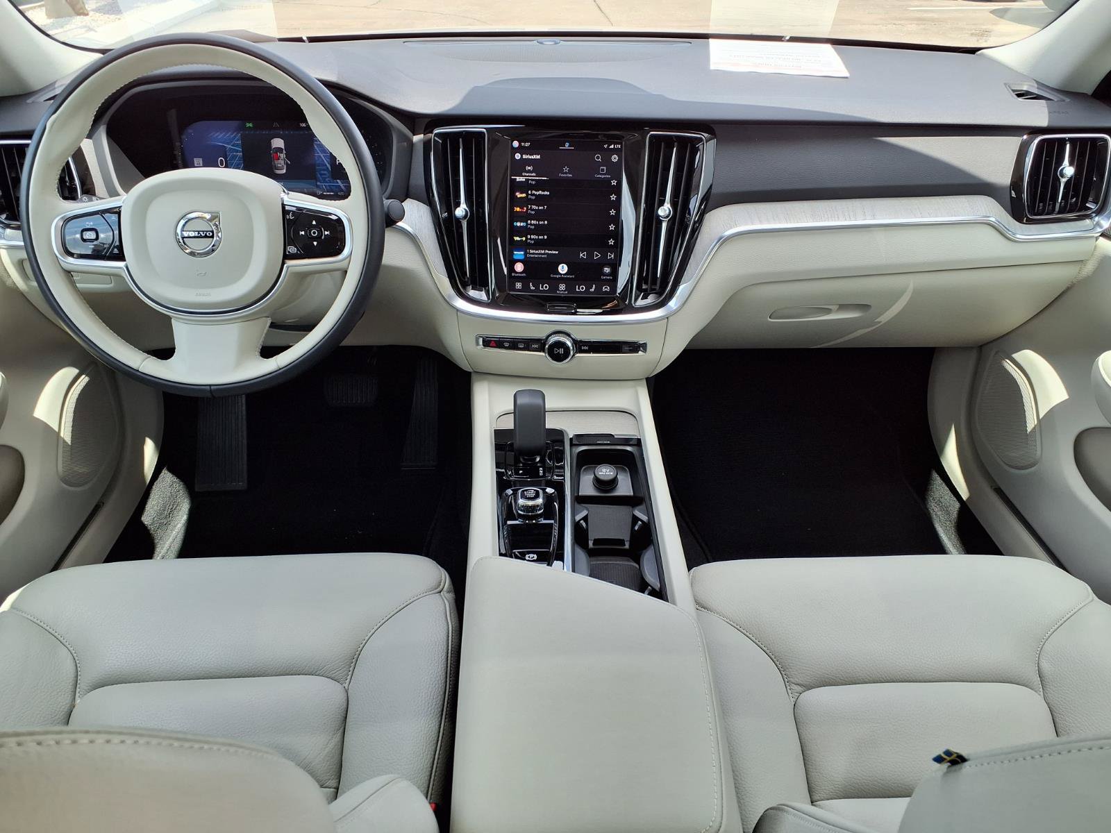 Certified 2025 Volvo S60 B5 Plus AWD/4WD image 17