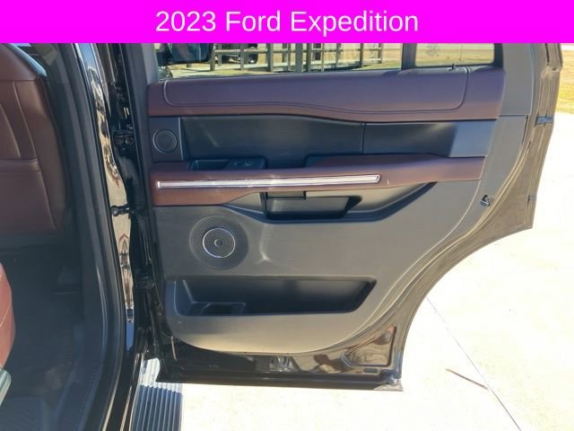 Used 2023 Ford Expedition Limited image 18