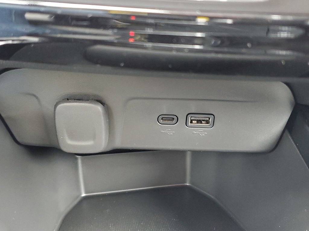 New 2026 Chevrolet Trax LT image 25