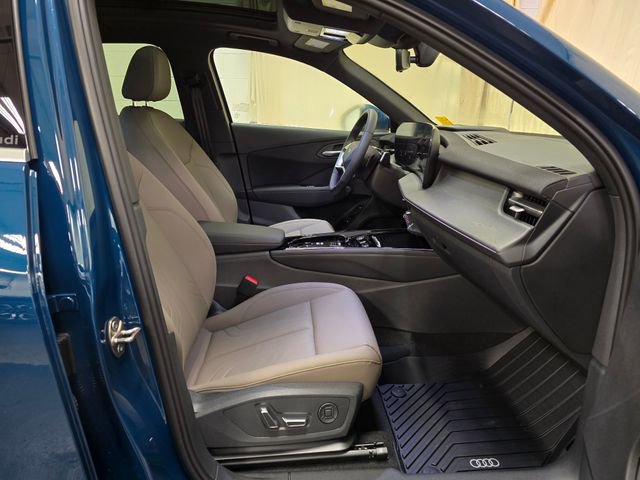 New 2026 Audi Q3 quattro 2.0T AWD/4WD image 36