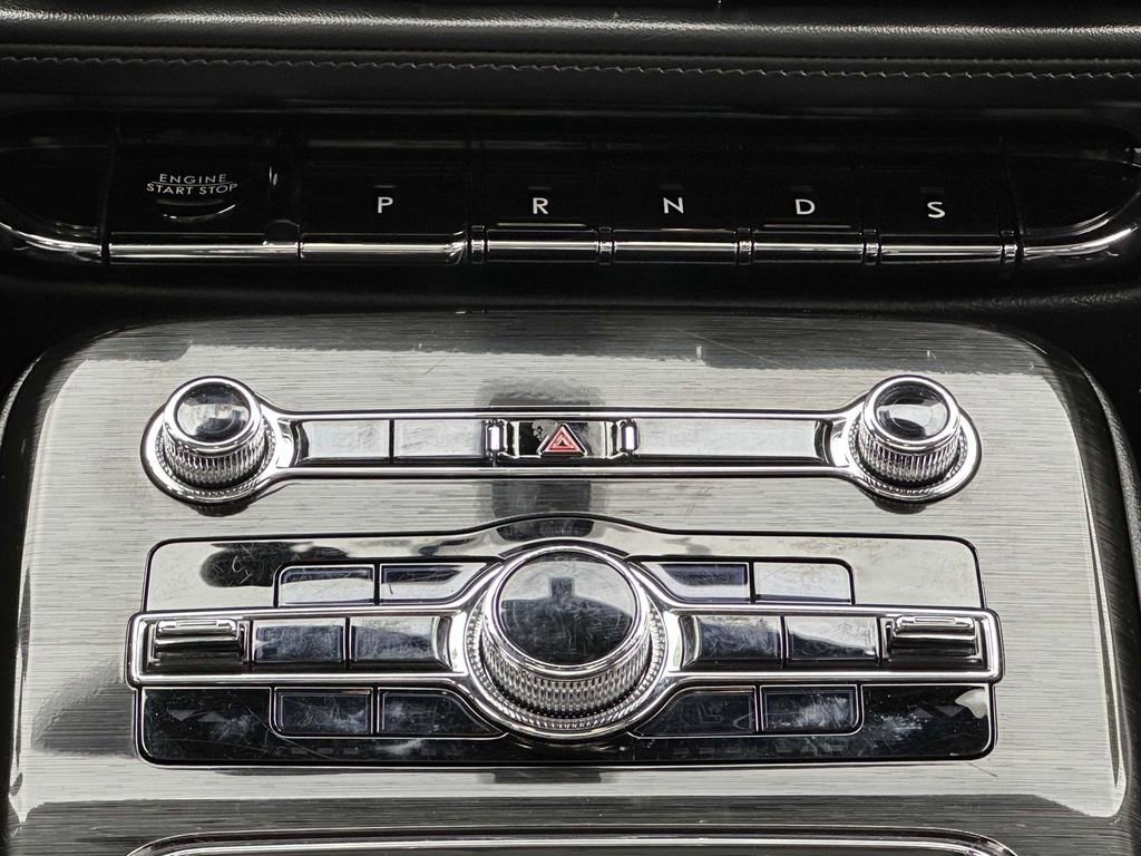 Used 2023 Lincoln Nautilus Reserve w/ Luxury Package image 18
