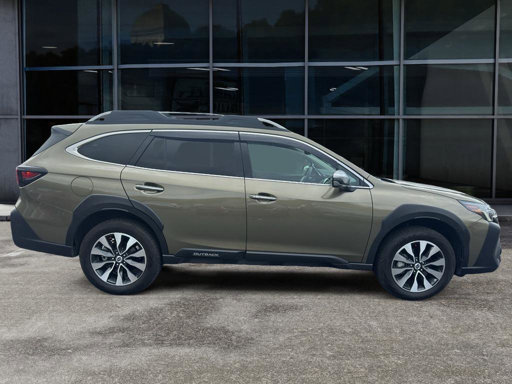Used 2024 Subaru Outback Touring image 4