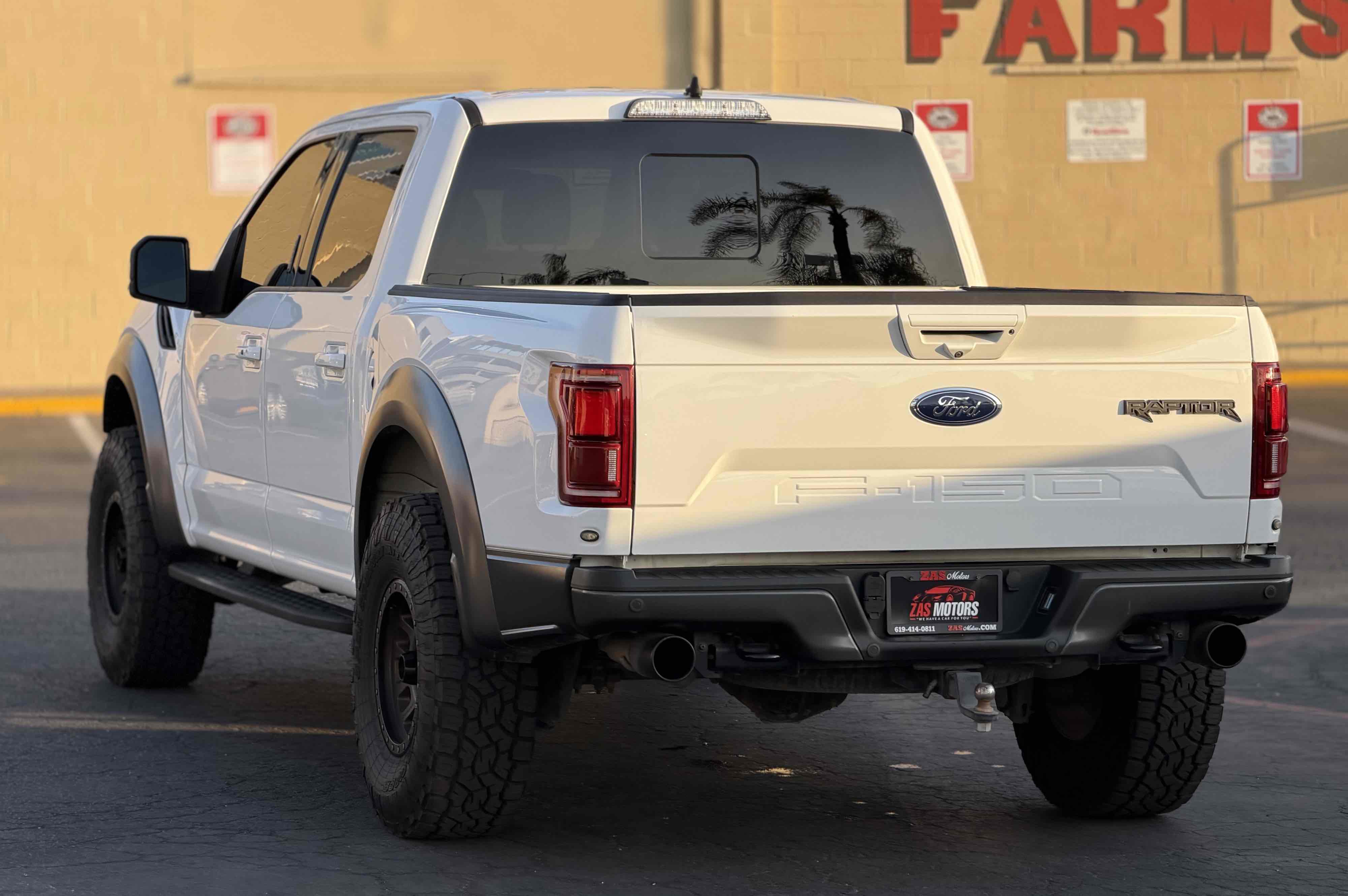 Used 2019 Ford F150 Raptor w/ Equipment Group 802A Luxury AWD/4WD image 10