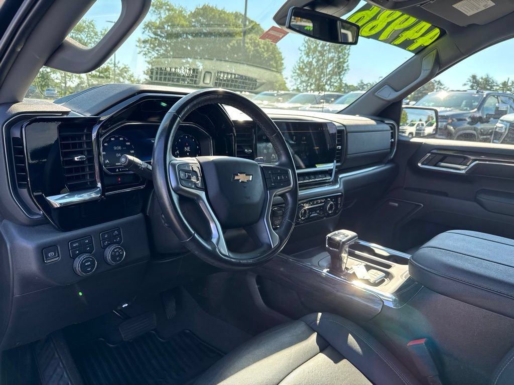 Used 2023 Chevrolet Silverado 1500 LTZ w/ Z71 Off-Road Package AWD/4WD image 18