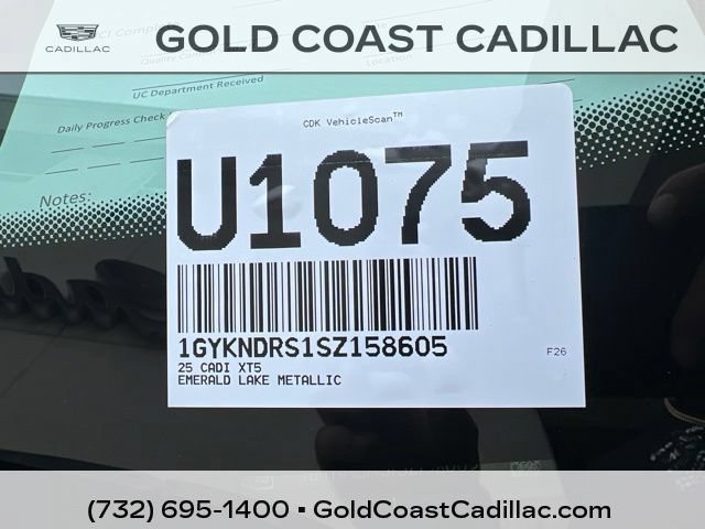 Used 2025 Cadillac XT5 Premium Luxury w/ LPO, Floor Liner Package AWD/4WD image 27