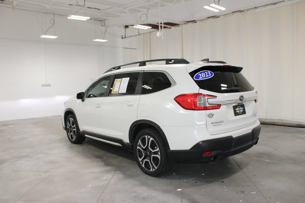 Used 2023 Subaru Ascent Limited w/ Technology Package AWD/4WD image 7