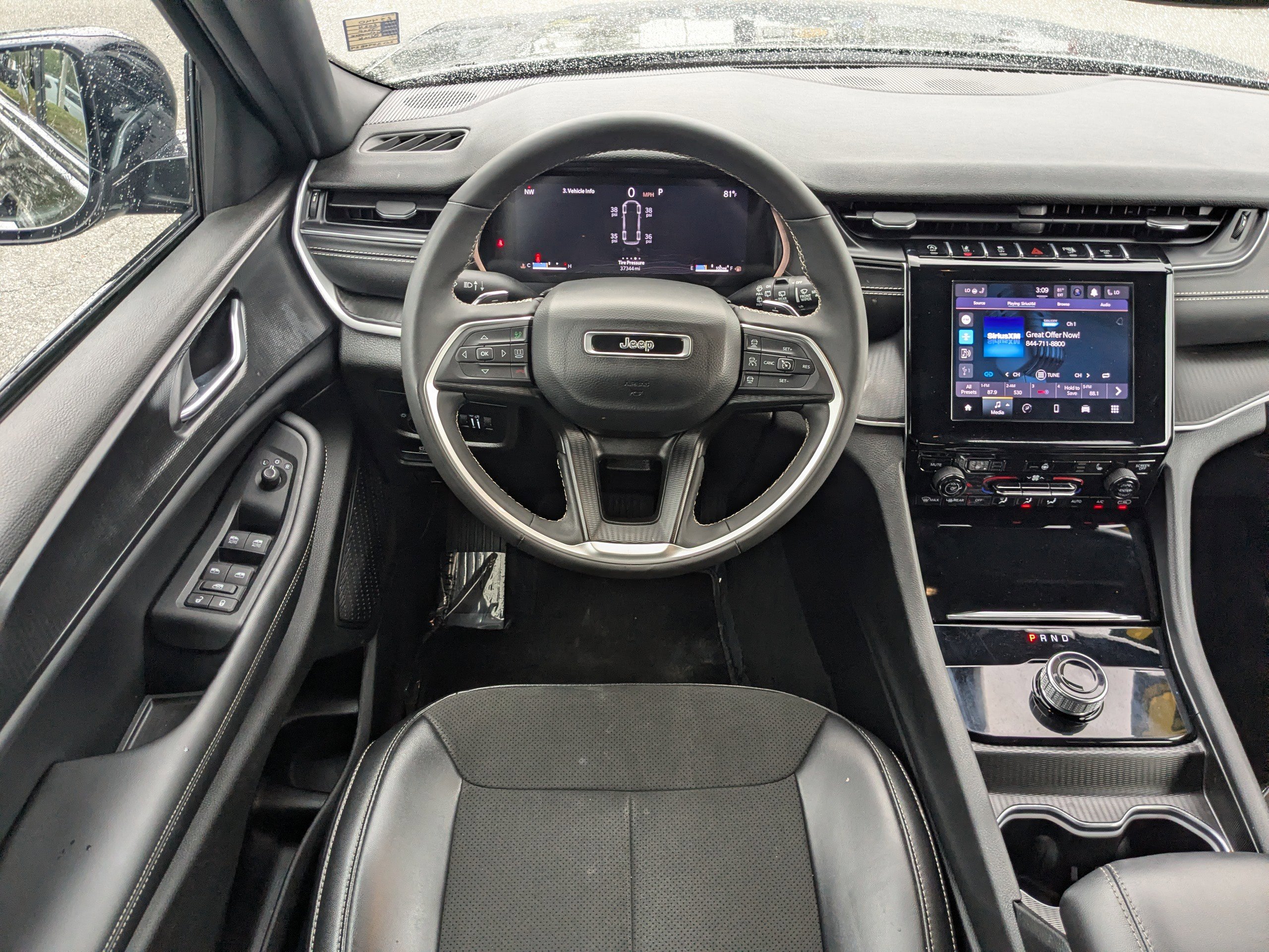 Certified 2024 Jeep Grand Cherokee L Laredo image 15