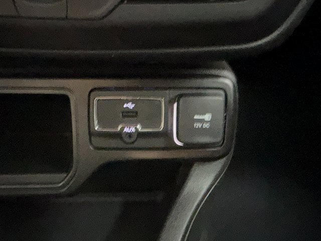 Used 2020 Jeep Renegade Sport image 19