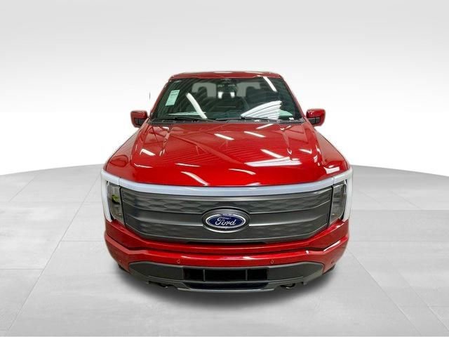 New 2023 Ford F150 Lightning Lariat w/ Equipment Group 511A High image 17