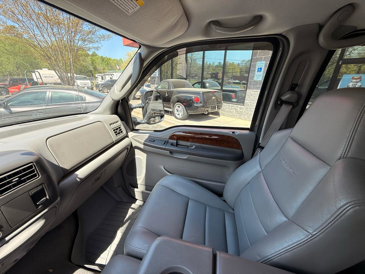 Used 2004 Ford F250 Lariat image 18