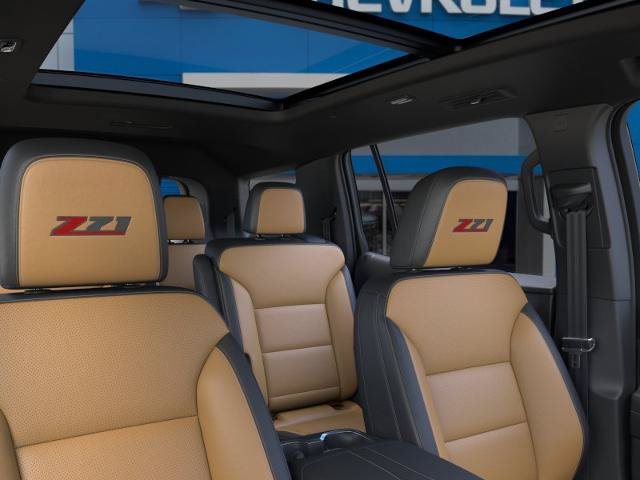 New 2027 Chevrolet Traverse Z71 w/ LPO, Floor Liner Package AWD/4WD image 59