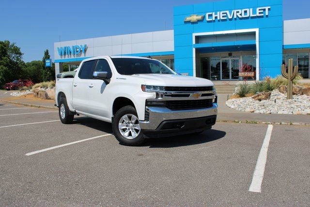 Used 2021 Chevrolet Silverado 1500 LT AWD/4WD image 2