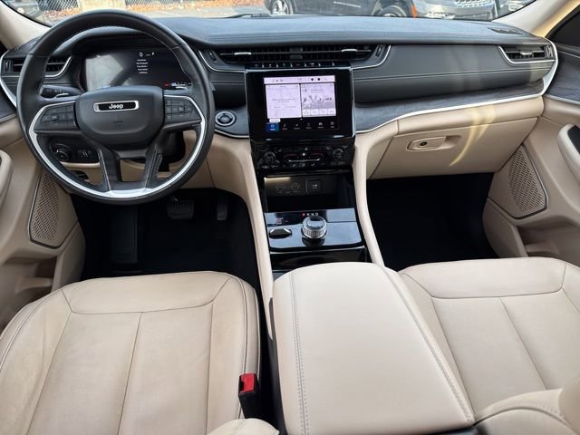 Certified 2022 Jeep Grand Cherokee Limited image 4