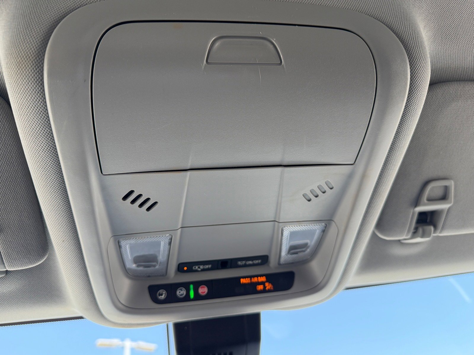 Used 2024 GMC Terrain SLE FWD image 27