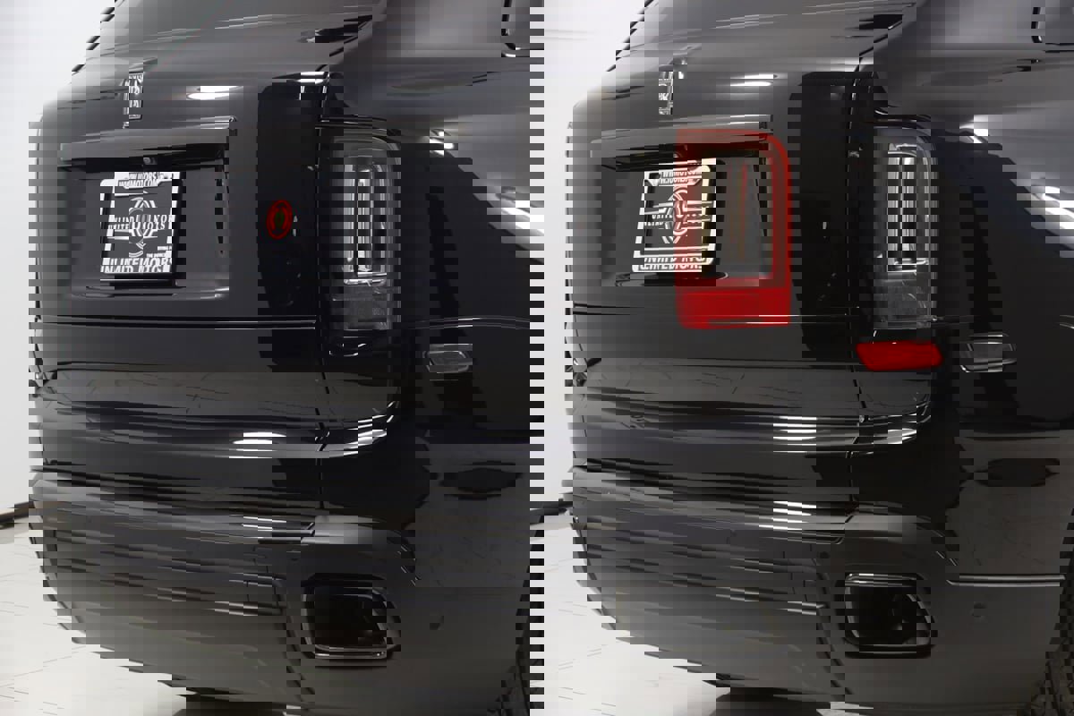 Used 2024 Rolls-Royce Cullinan Black Badge image 78