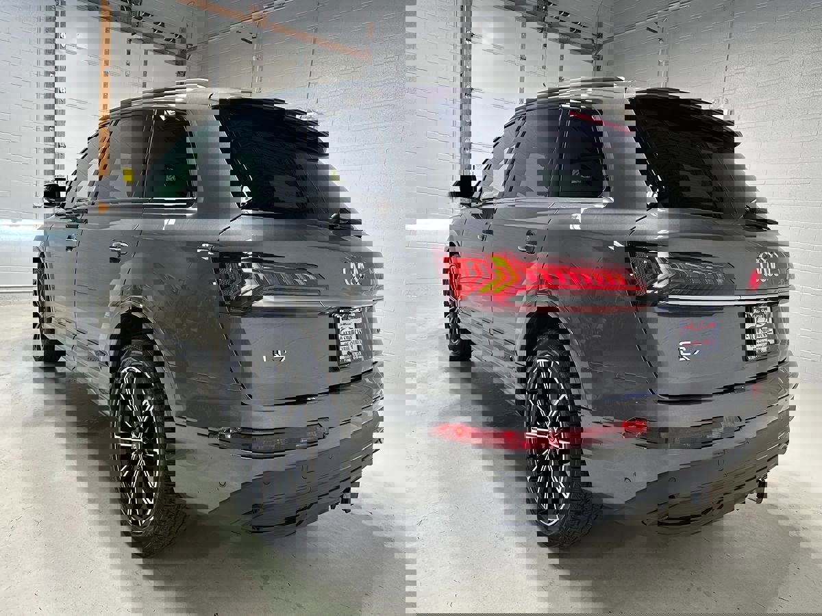Used 2021 Audi Q7 3.0T Premium Plus w/ Executive Package image 27