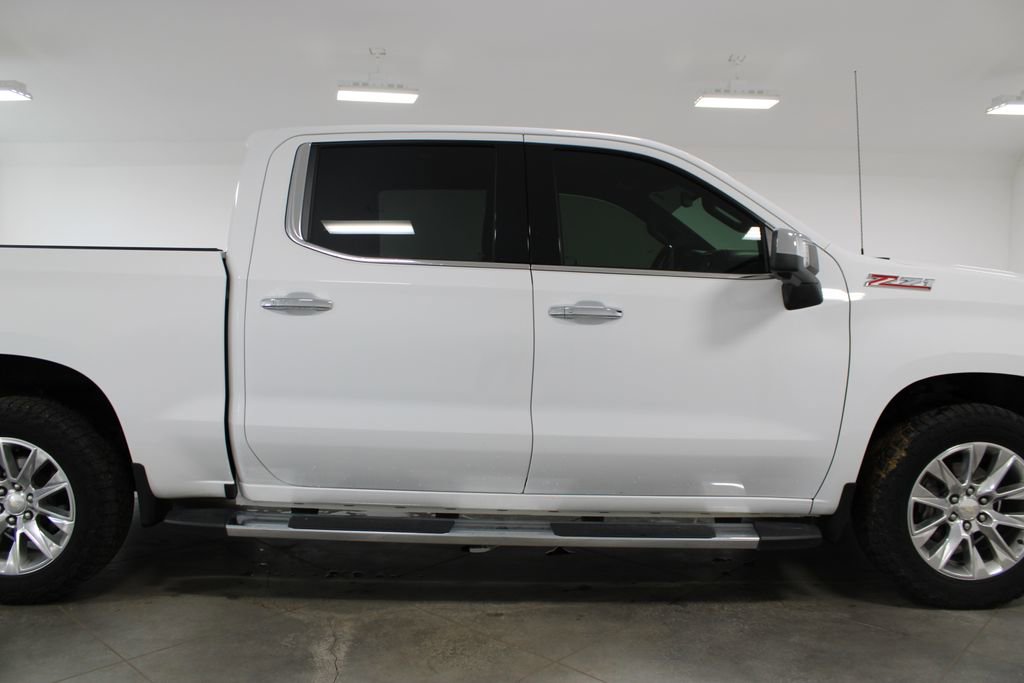 Used 2022 Chevrolet Silverado 1500 LTZ AWD/4WD image 11