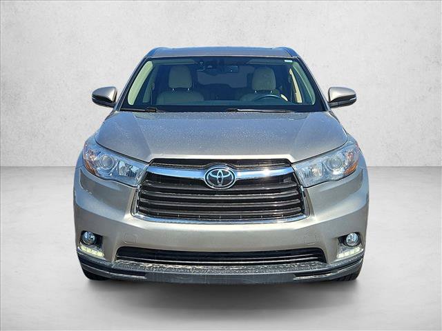 Used 2016 Toyota Highlander Limited w/ Driver Technology Package AWD/4WD image 2
