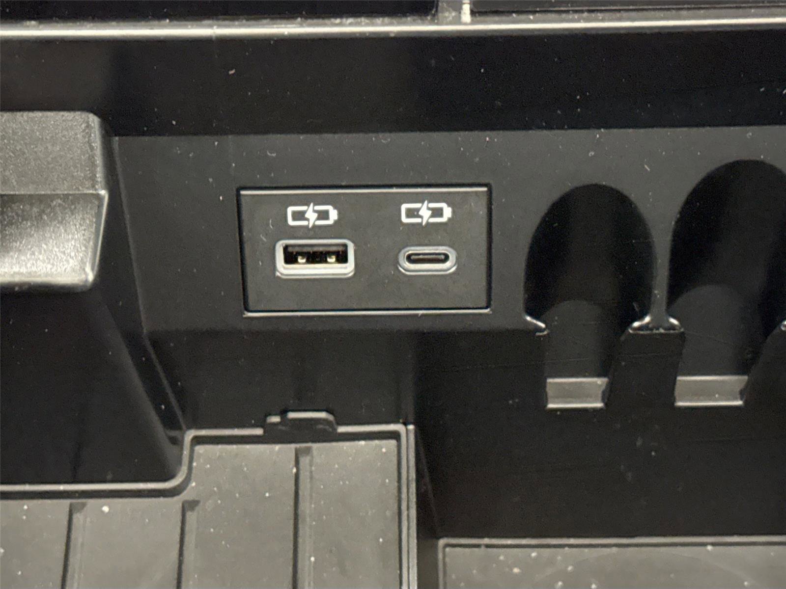 Certified 2024 Toyota Sequoia Platinum image 36