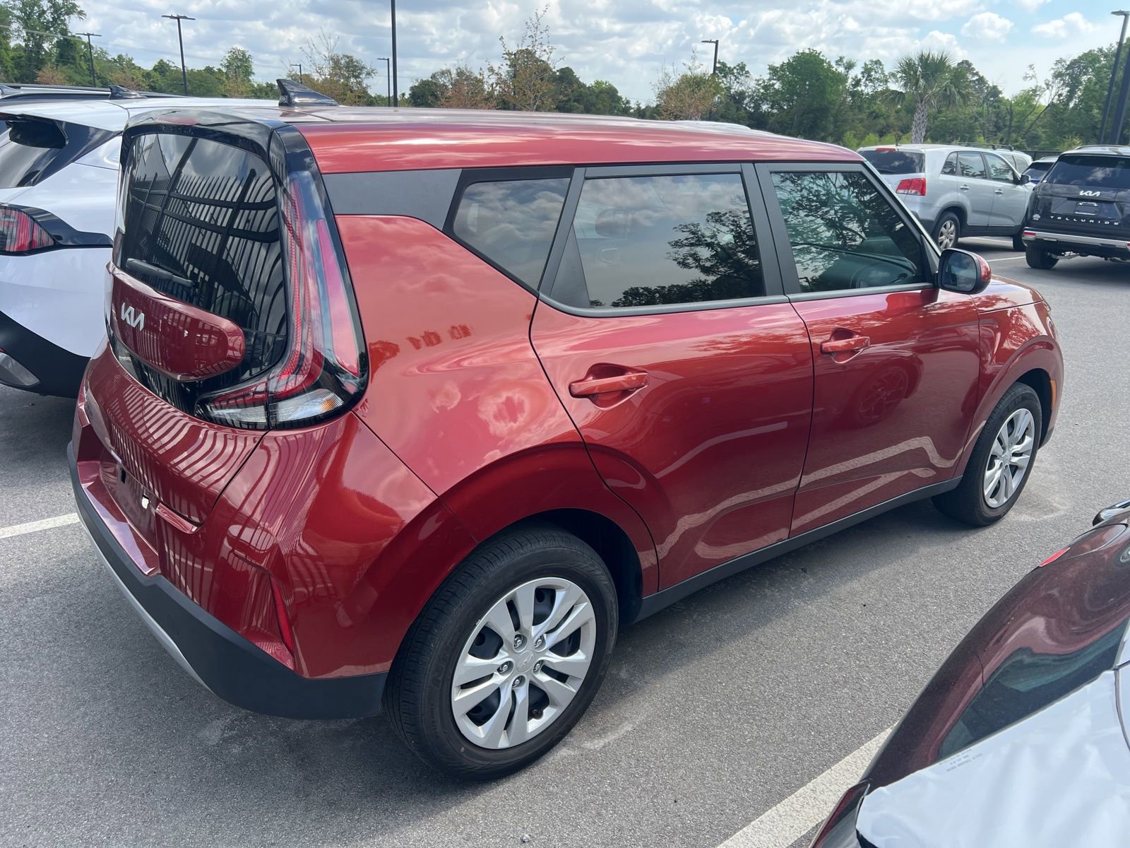 Used 2024 Kia Soul LX image 8
