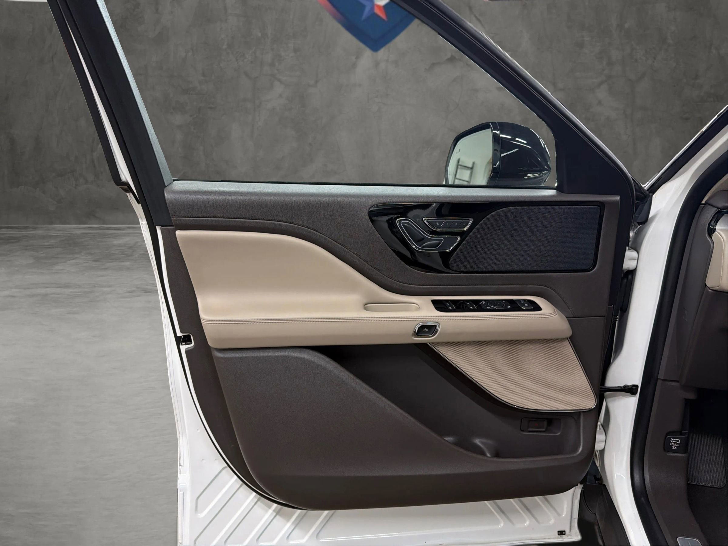 Used 2021 Lincoln Aviator AWD w/ Elements Package image 42