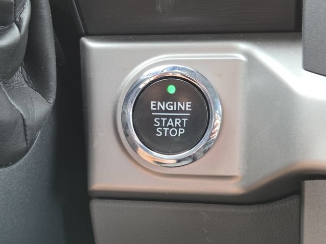Used 2022 Ford F150 XLT w/ Equipment Group 302A High AWD/4WD image 18