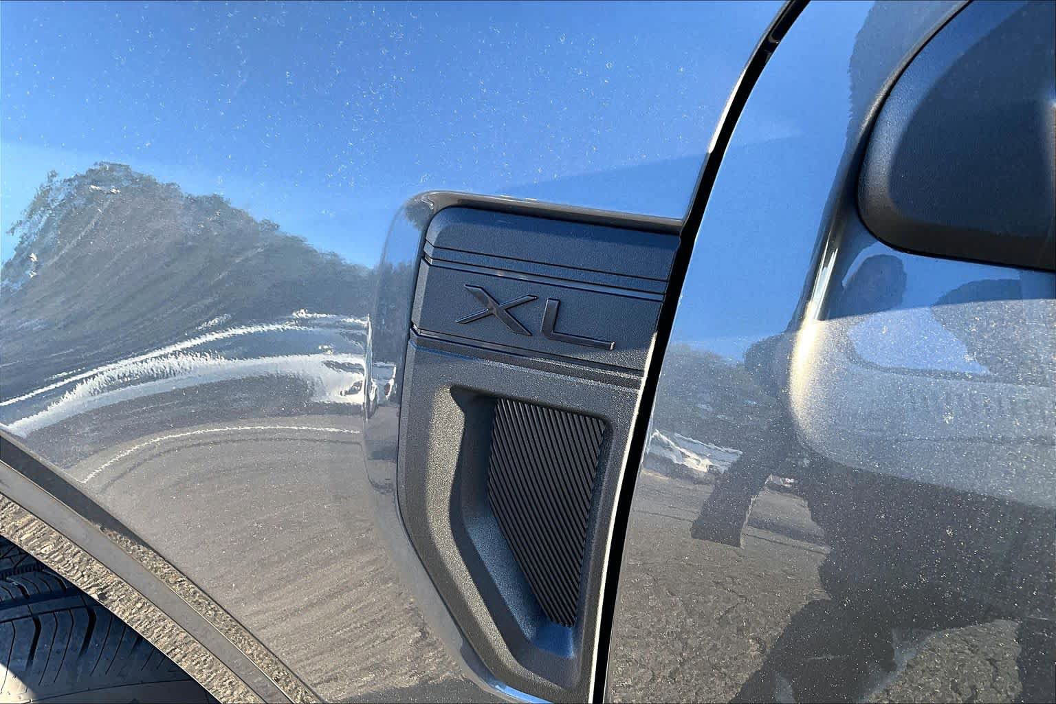 New 2026 Ford Maverick XL FWD image 15