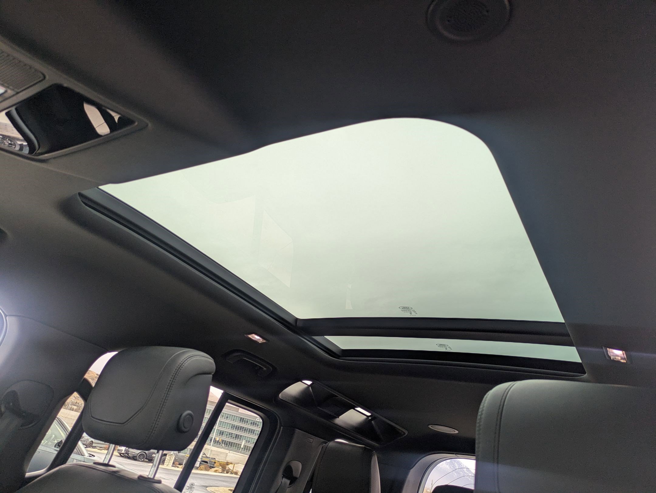 Certified 2023 Land Rover Defender 110 image 23