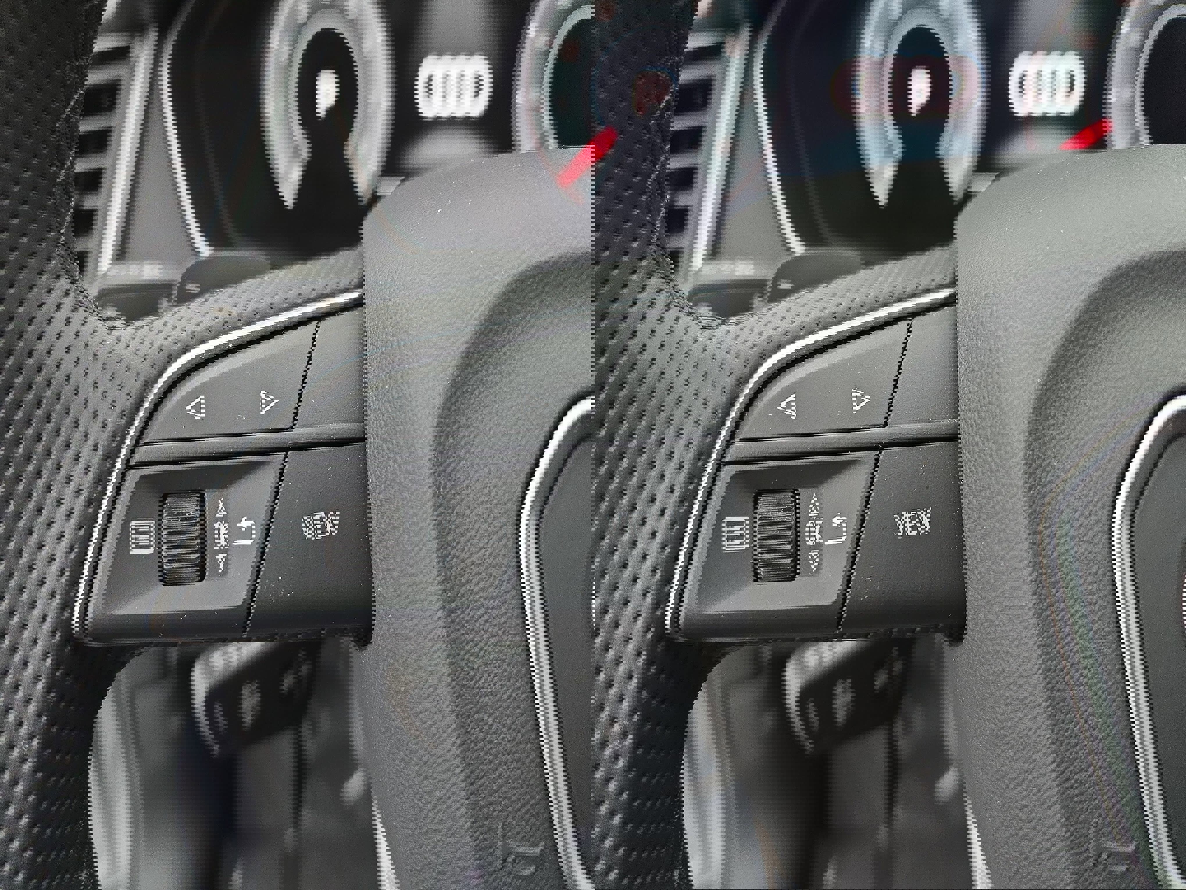 Used 2025 Audi Q5 2.0T Premium Plus image 17