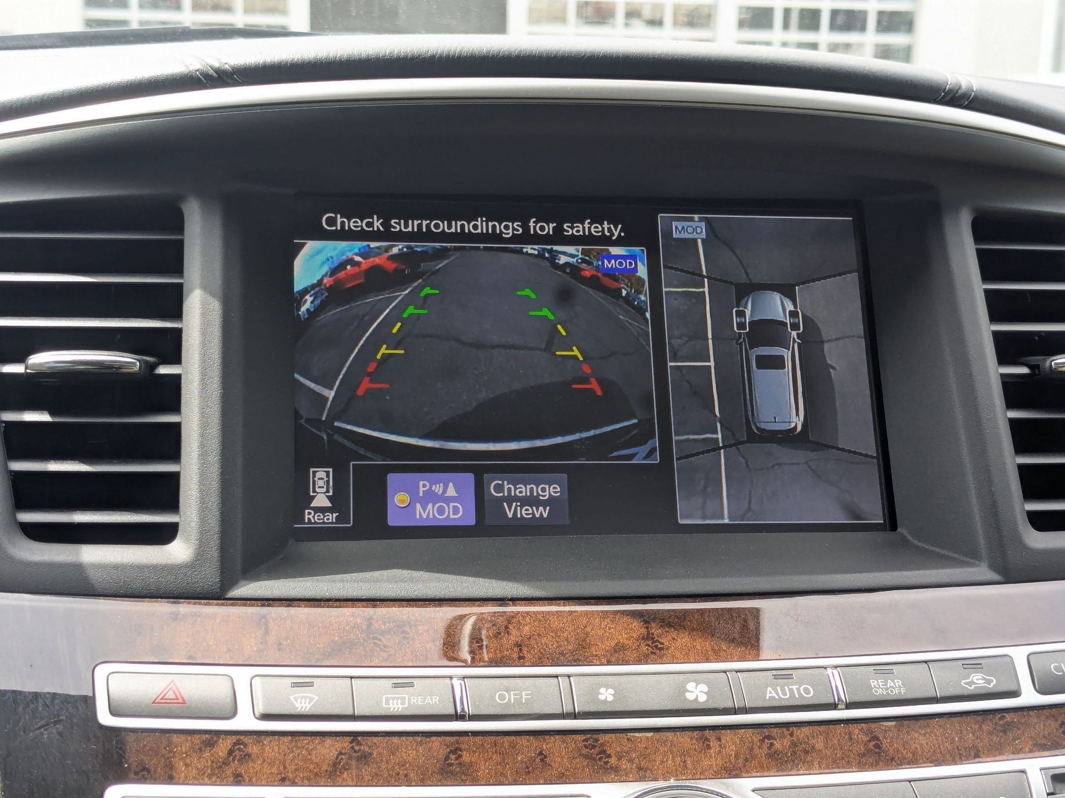 Used 2017 INFINITI QX60 Luxe w/ Deluxe Technology Package image 27