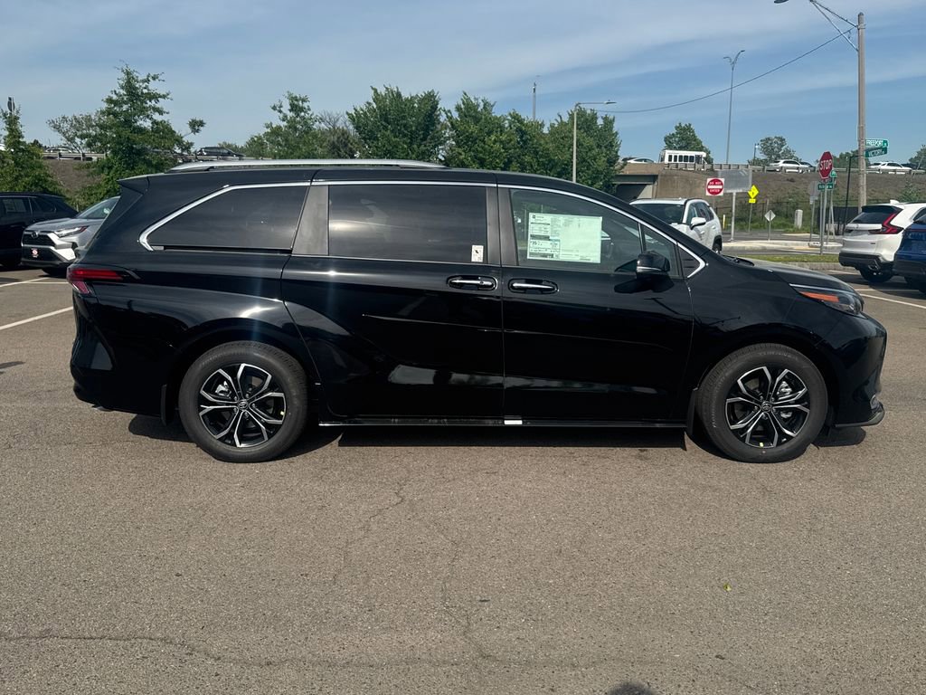 New 2026 Toyota Sienna Platinum AWD/4WD image 11