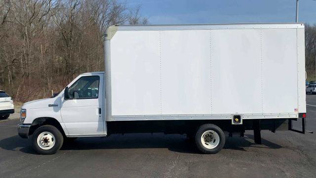 Used 2017 Ford E-450 and Econoline 450 Super Duty w/ Power Windows & Locks Group RWD image 5