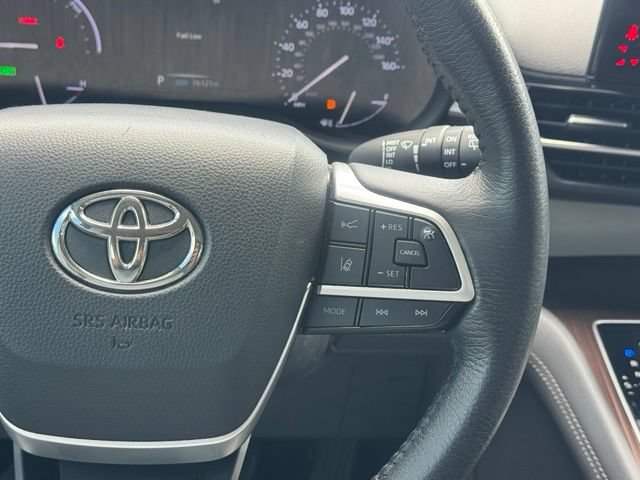 Used 2021 Toyota Sienna XLE FWD image 24