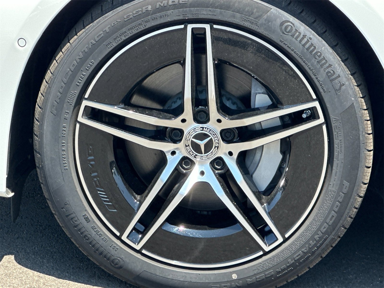 Used 2024 Mercedes-Benz E 350 4MATIC Sedan image 32