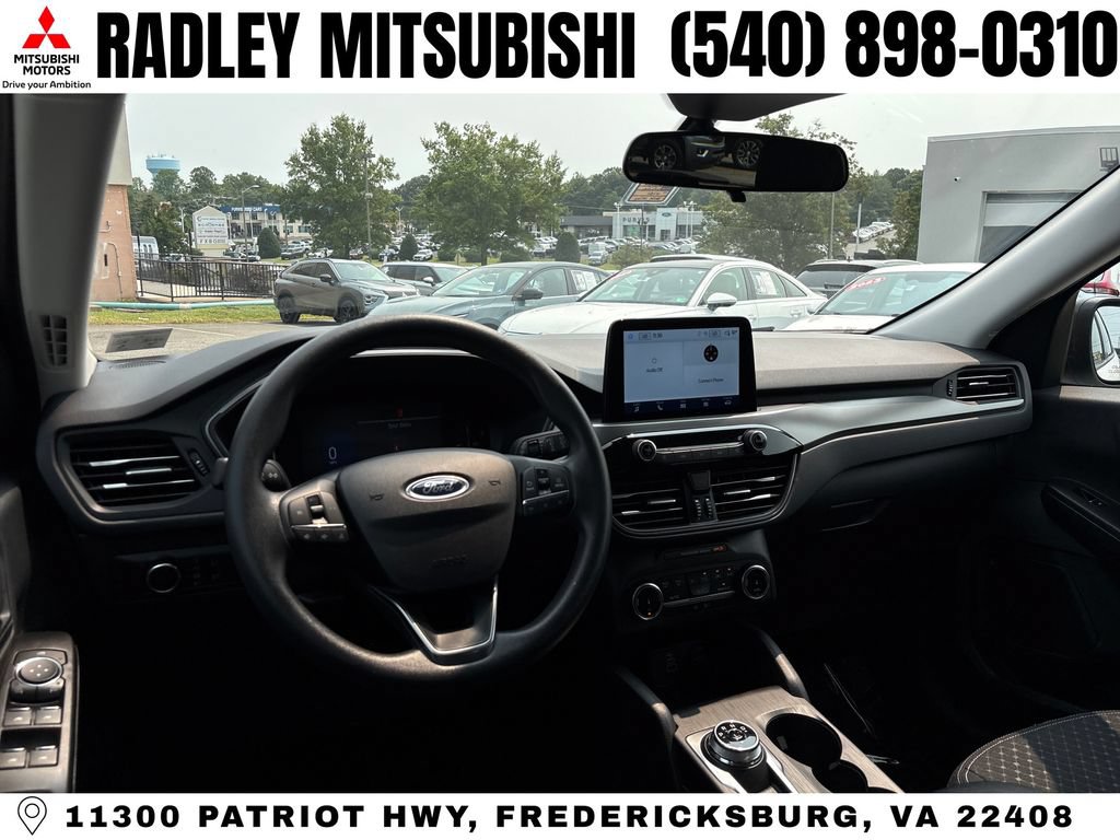 Used 2025 Ford Escape Active AWD/4WD image 12